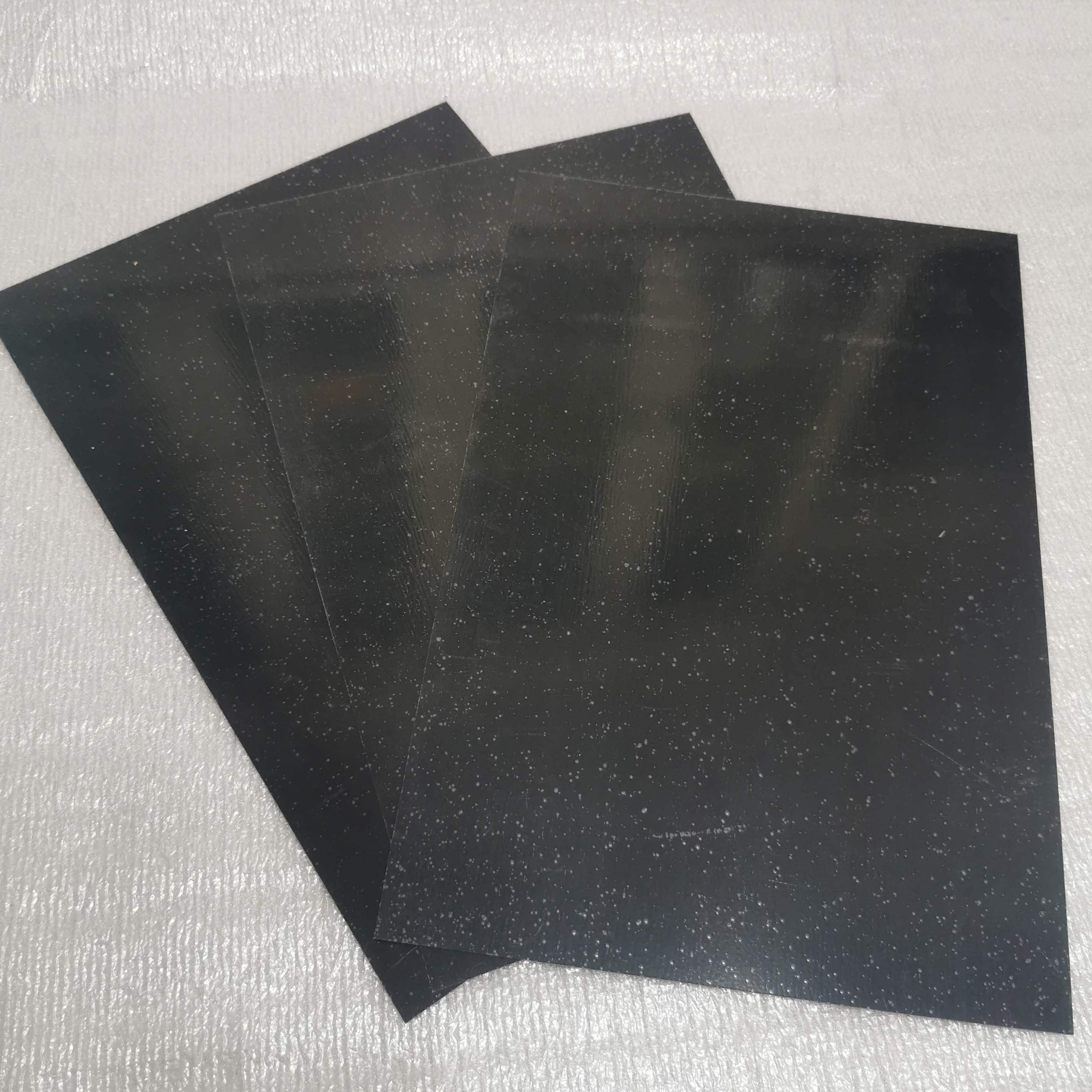 Black Glossy Finish 0.6mm HPL Post Forming Sheet Fireproof Kitchen Countertop Cabinet Door