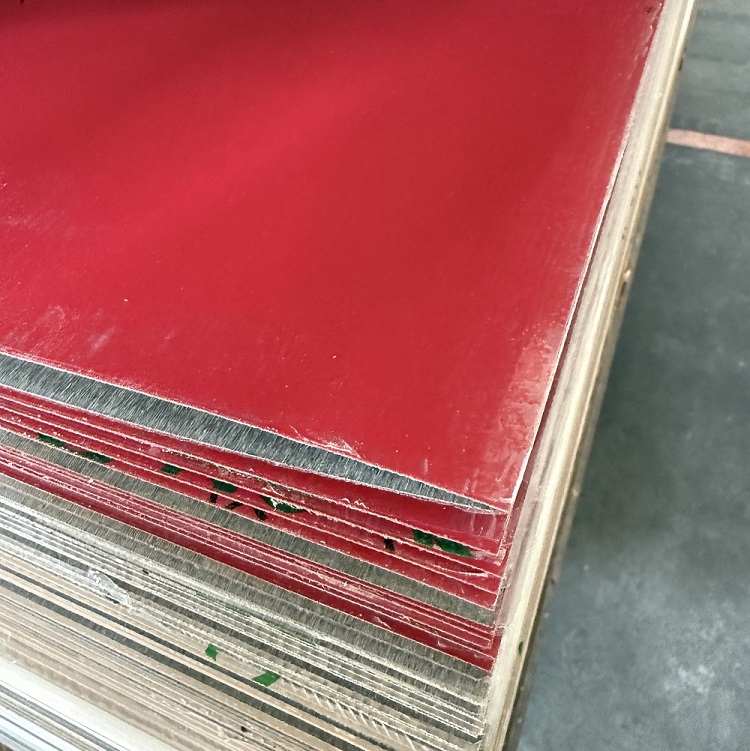 Red 0.7mm Silk Matt Finish Formica HPL High Pressure Laminate Sheet 