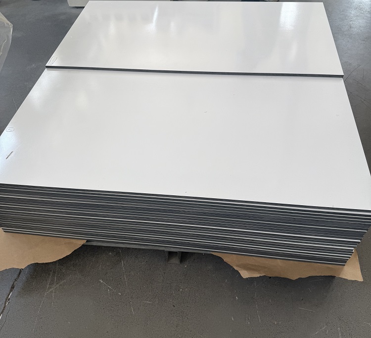 Safe Edge 750mm*1200mm 13mm Phenolic HPL Compact Laminate Board for School Desk